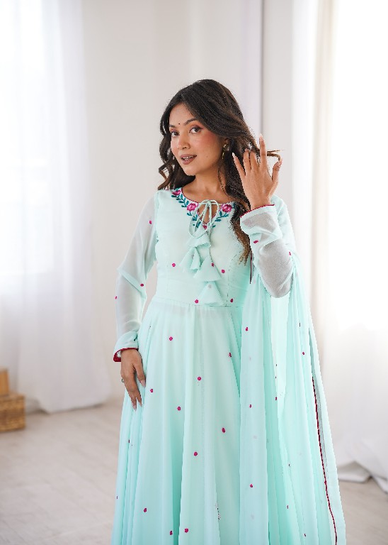 SP SERIES D.NO SP-82 WHOLESALE READYMADE FAUX GEORGETTE FESTIVE WEAR 3 PCS SUITS FOR EXPORT