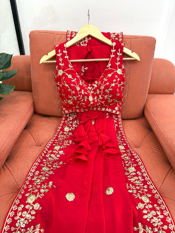SP SERIES D.NO SP-89 WHOLESALE HEAVY FENDY SILK DESIGNER WEAR SAREES FOR WOMEN EXPORTER