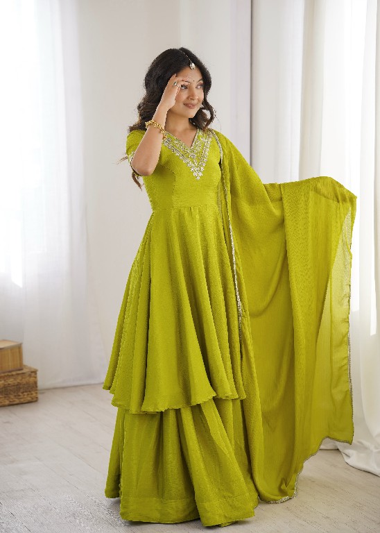 SP SERIES D.NO SP-87 WHOLESALE READYMADE HEAVY CHINON SILK BOUTIQUE STYLE 3 PCS SUITS FOR EXPORT