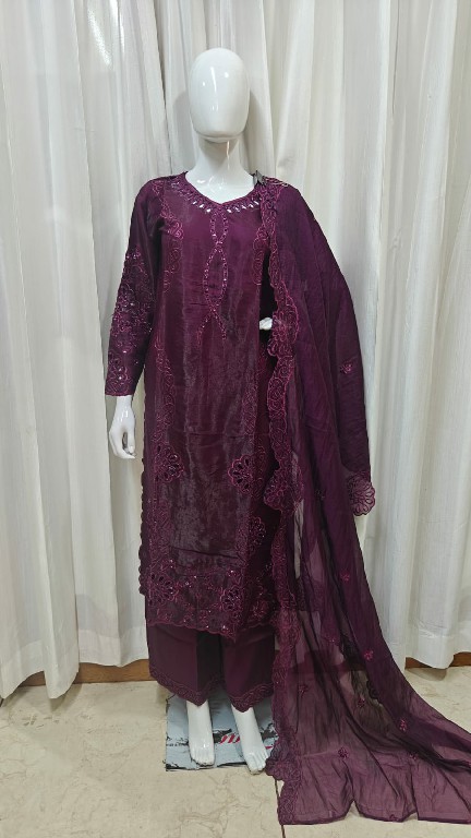 TEXTILEDEAL D.NO KMS-224 WHOLESALE READYMADE ROMAN GLASS GORGEOUS LOOK 3 PCS SUITS EXPORTER