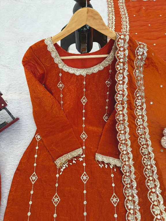 TEXTILEDEAL D.NO 5970 WHOLESALE READYMADE FENDY SILK DESIGNER WEAR 3 PCS SUITS EXPORTER