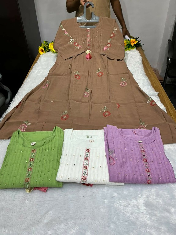 VITARA FASHION KESARI WHOLESALE READYMADE MAL CHANDERI EMBROIDERED 3 PCS COMBO SET SUITS EXPORTER
