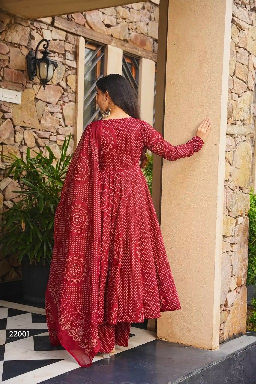 LUCAYA CLORA VOL 22 WHOLESALE READYMADE CAMBRIC COTTON PRINTED FULL FLARED BIG SIZE BEAUTIFUL 3 PCS SUITS EXPORTER