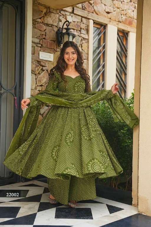 LUCAYA CLORA VOL 22 WHOLESALE READYMADE CAMBRIC COTTON PRINTED FULL FLARED BIG SIZE BEAUTIFUL 3 PCS SUITS EXPORTER