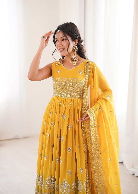 SP SERIES D.NO SP-91 WHOLESALE READYMADE HEAVY FAUX GEORGETTE PARTY WEAR ANARKALI STYLE 3 PCS SUITS SUPPLIER