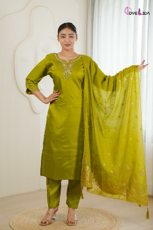 DVEEJA RADHIKA SERIES WHOLESALE READYMADE ROMAN GLASS BIG SIZE HAND WORK 3 PCS COMBO SET SUITS SUPPLIER