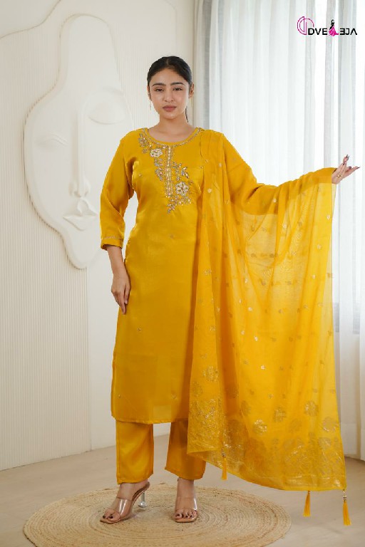 DVEEJA RADHIKA SERIES WHOLESALE READYMADE ROMAN GLASS BIG SIZE HAND WORK 3 PCS COMBO SET SUITS SUPPLIER