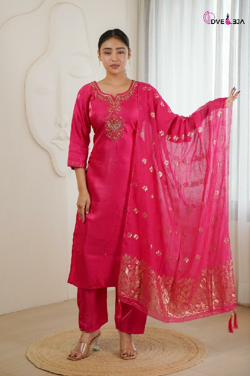 DVEEJA RADHIKA SERIES WHOLESALE READYMADE ROMAN GLASS BIG SIZE HAND WORK 3 PCS COMBO SET SUITS SUPPLIER
