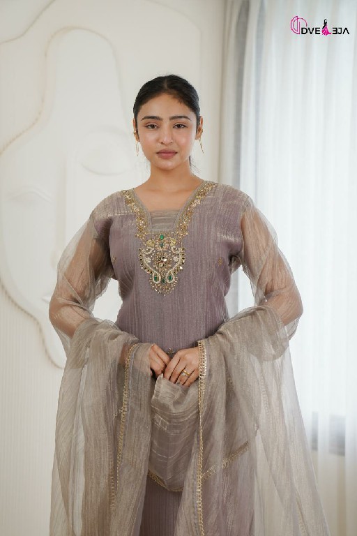 DVEEJA SANSKAR SERIES WHOLESALE READYMADE SALSA WITH HAND WORK 3 PCS COMBO SET SUITS EXPORTER