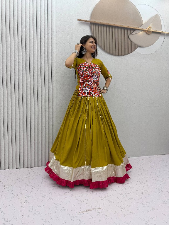 PRISHA CREATION D.NO PC-595 WHOLESALE READYMADE PURE COTTON KEDIYA STYLE NAVRATRI LEHENGA CHOLI FOR EXPORT
