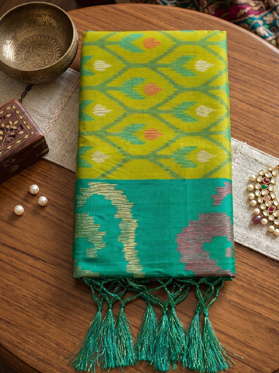ASTITA ADISHREE WHOLESALE SOFT SILK FESTIVE WEAR INDIAN SAREES FOR WOMEN SUPPLIER