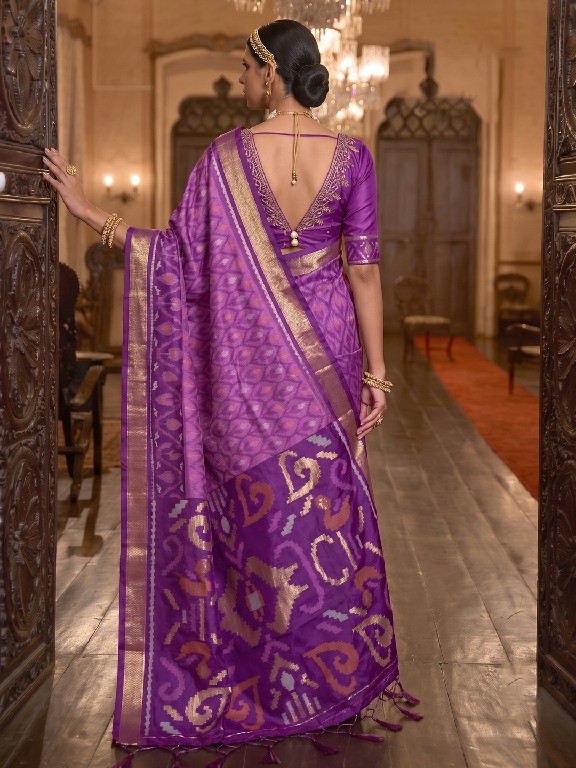 ASTITA ADISHREE WHOLESALE SOFT SILK FESTIVE WEAR INDIAN SAREES FOR WOMEN SUPPLIER