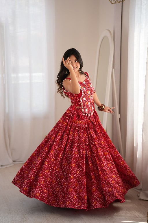 SP SERIES D.NO SP-96 WHOLESALE HEAVY RAYON BEAUTIFUL LEHENGA CHOLI WITH KOTI FOR EXPORT