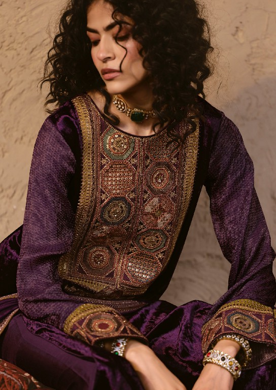 AIQA NOOREN WHOLESALE VISCOSE VELVET WITH FANCY WORK WINTER SPECIAL UNSTITCH SALWAR SUITS SUPPLIER