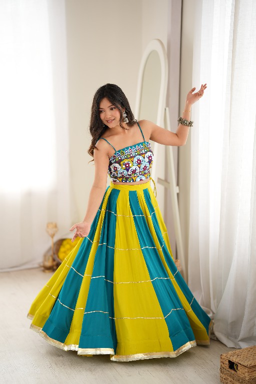SP SERIES D.NO SP-97 WHOLESALE HEAVY RAYON MODERN NAVRATRI STYLE LEHENGA CHOLI FOR EXPORT