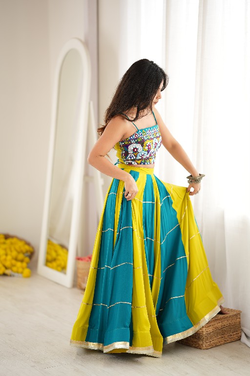 SP SERIES D.NO SP-97 WHOLESALE HEAVY RAYON MODERN NAVRATRI STYLE LEHENGA CHOLI FOR EXPORT