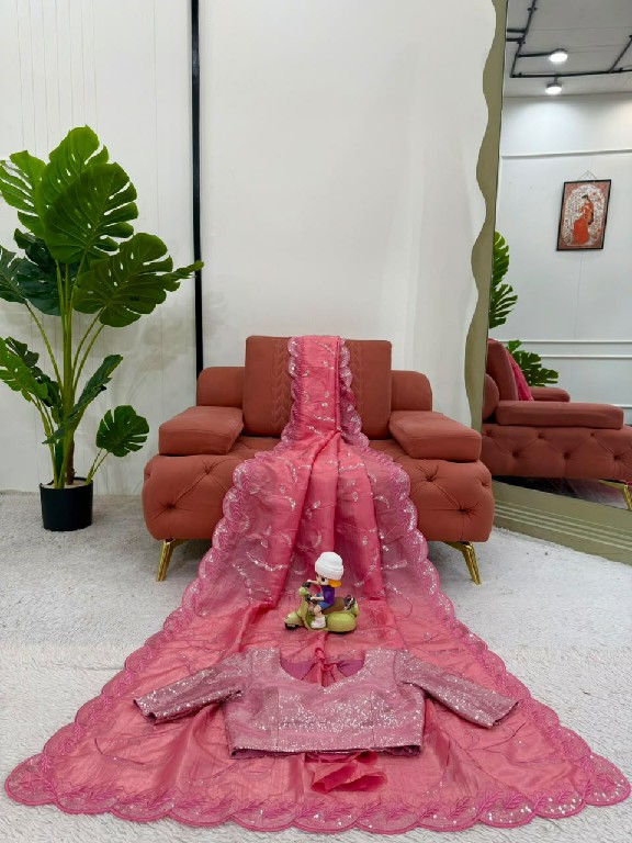 TEXTILEDEAL KD PRESENT BEAUTIFUL ELEGANCE PARTY WEAR INDIAN SAREES FOR WOMEN ONLINE