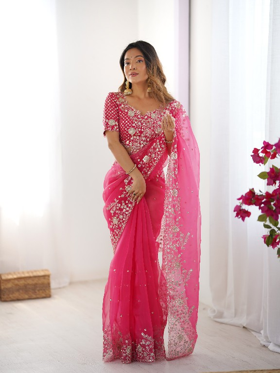 TEXTILEDEAL KD PRESENT BEAUTIFUL ELEGANCE PARTY WEAR INDIAN SAREES FOR WOMEN ONLINE