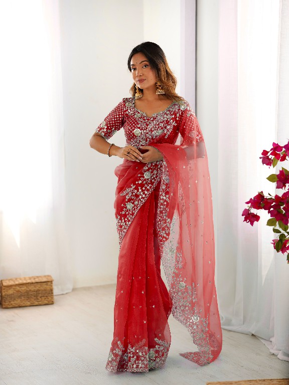 TEXTILEDEAL KD PRESENT BEAUTIFUL ELEGANCE PARTY WEAR INDIAN SAREES FOR WOMEN ONLINE