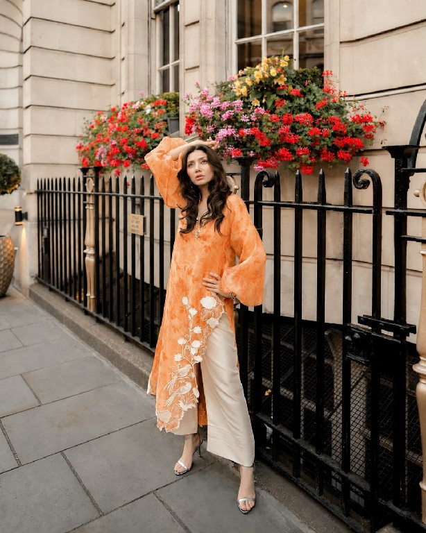 TEXTILEDEAL D.NO 6054 WHOLESALE READYMADE ORGANZA DESIGNER 3 PCS SUITS FOR EXPORT