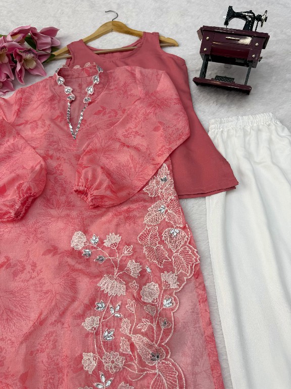 TEXTILEDEAL D.NO 6054 WHOLESALE READYMADE ORGANZA DESIGNER 3 PCS SUITS FOR EXPORT
