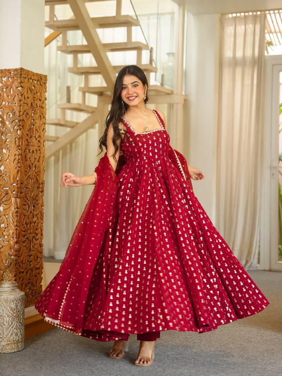 TEXTILEDEAL D.NO KD 1647 WHOLESALE READYMADE JACQUARD BUTTI PARTY WEAR ANARKALI 3 PCS SUITS SUPPLIER