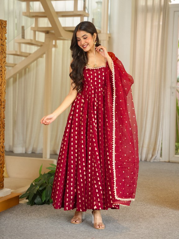 TEXTILEDEAL D.NO KD 1647 WHOLESALE READYMADE JACQUARD BUTTI PARTY WEAR ANARKALI 3 PCS SUITS SUPPLIER