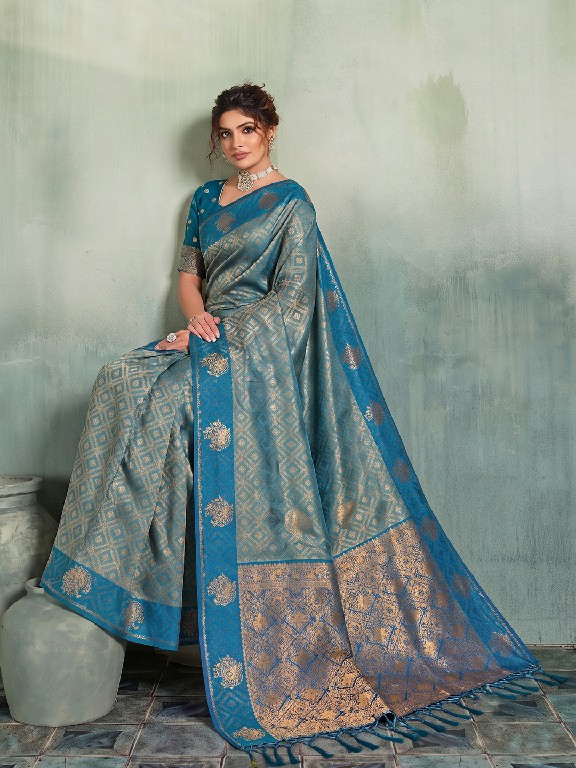 ASTITA MADRAS HANDLOOM WHOLESALE SILK BLEND LUXURIOUS INDIAN SAREES FOR WOMEN EXPORTER