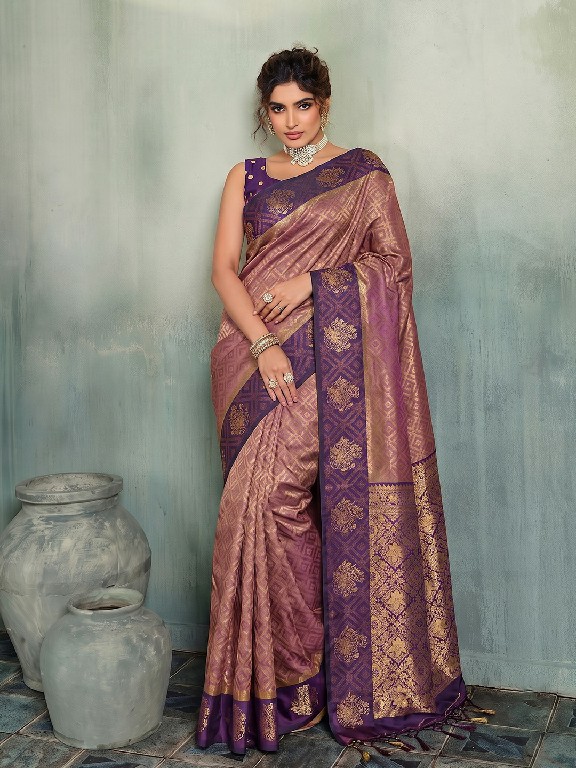 ASTITA MADRAS HANDLOOM WHOLESALE SILK BLEND LUXURIOUS INDIAN SAREES FOR WOMEN EXPORTER