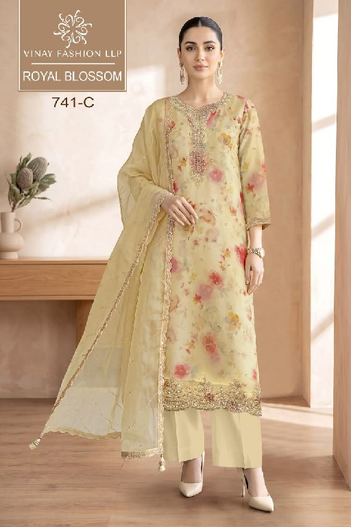 VINAY ROYAL BLOSSOM WHOLESALE ROYAL CRINKLE ELEGANT BEADS WORK UNSTITCH SALWAR SUITS SUPPLIER