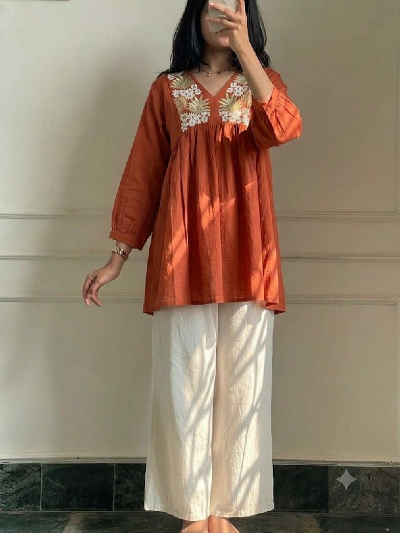 MARUTI FASHION PRESENT READYMADE RAYON TRENDY STYLISH KUTI WITH PLAZZO FOR WOMEN EXPORTER
