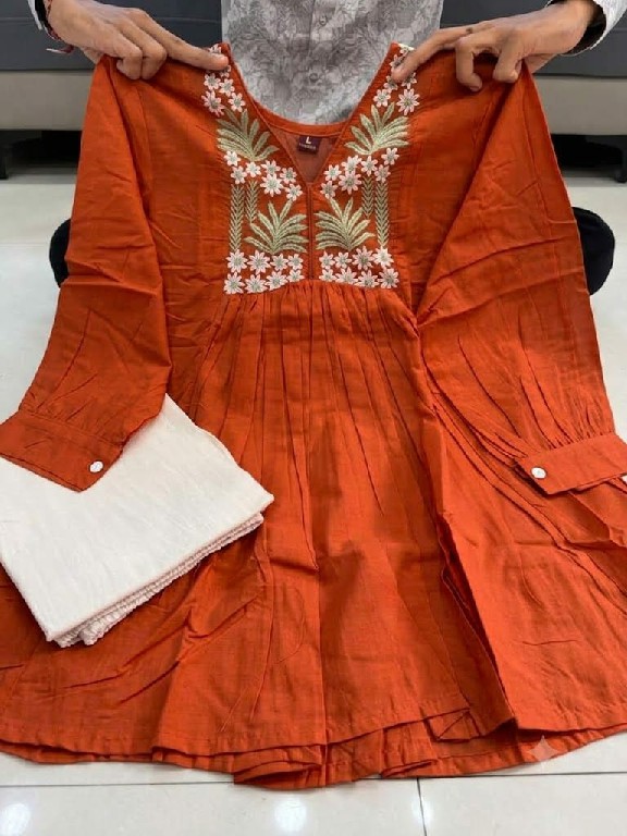 MARUTI FASHION PRESENT READYMADE RAYON TRENDY STYLISH KUTI WITH PLAZZO FOR WOMEN EXPORTER
