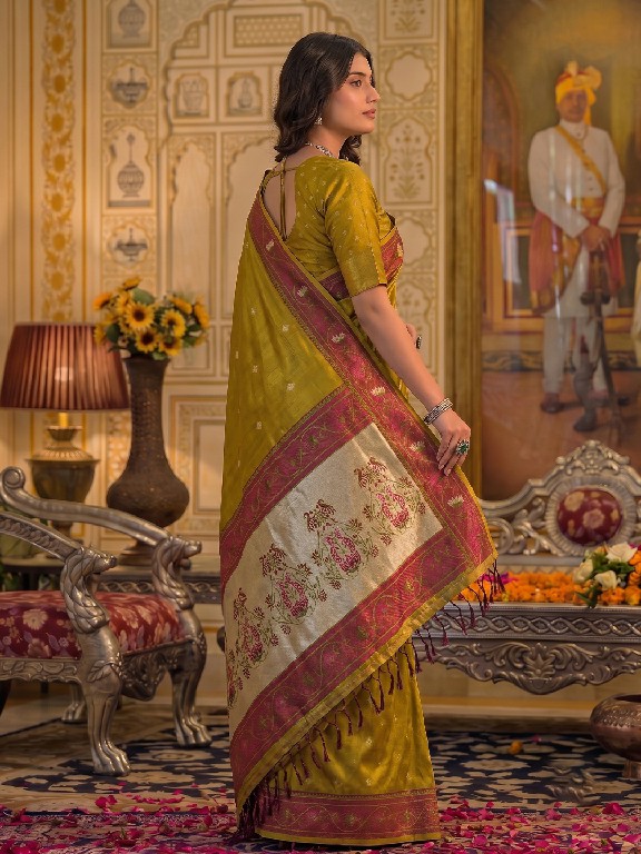 ASTITA POSHAK WHOLESALE TISSUE SILK FESTIVE WEAR INDIAN SAREES FOR WOMEN ONLINE