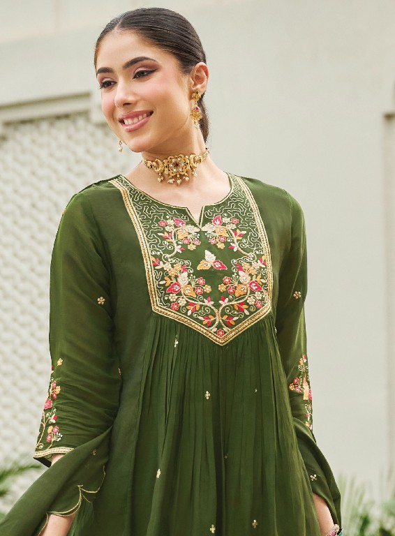 RADHIKA LIFESTYLE GLAMOUR VOL 1 WHOLESALE READYMADE MUL CHANDERI BIG SIZE PRETTY LOOK 3 PCS SUITS EXPORTER