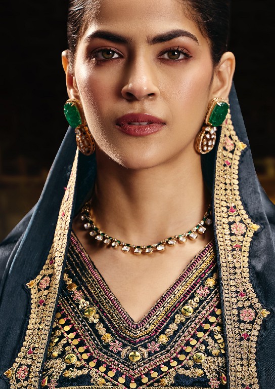 AIQA SABR WHOLESALE PURE VISCOSE VELVET WINTER SPECIAL UNSTITCH SALWAR SUITS EXPORTER
