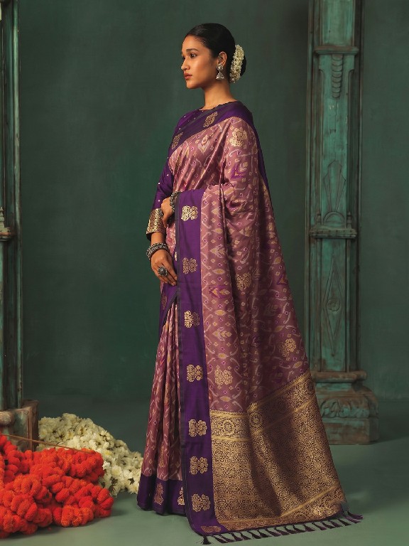 ASTITA KAUSHALYA SILK WHOLESALE SILK TRADITIONAL IKKAT PATTERN ELEGANT SAREES FOR WOMEN ONLINE