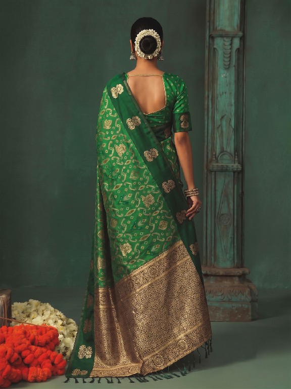 ASTITA KAUSHALYA SILK WHOLESALE SILK TRADITIONAL IKKAT PATTERN ELEGANT SAREES FOR WOMEN ONLINE