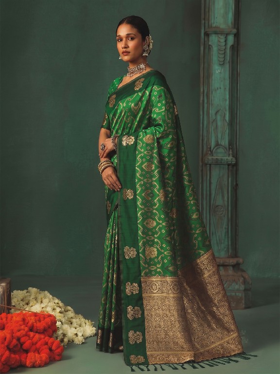 ASTITA KAUSHALYA SILK WHOLESALE SILK TRADITIONAL IKKAT PATTERN ELEGANT SAREES FOR WOMEN ONLINE