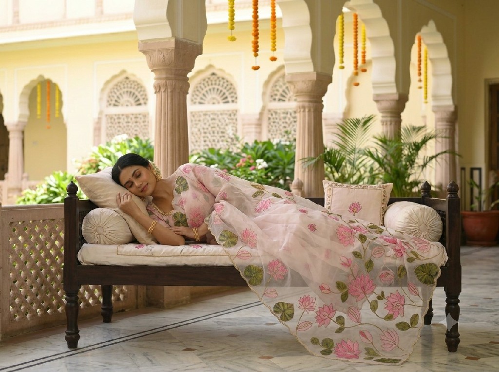 TEXTILEDEAL JR PRESENT SOFT TEBY SILK ELEGANT FLORAL DIGITAL PRINT INDIAN SAREES FOR EXPORT