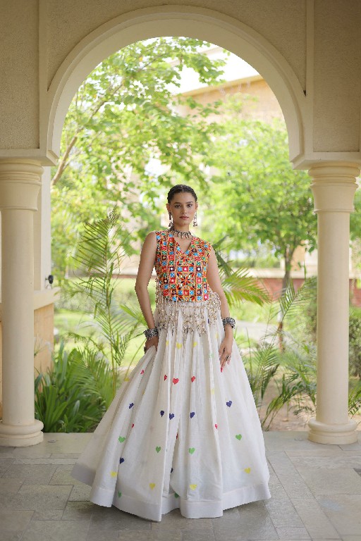TEXTILEDEAL D.NO LW-7181 WHOLESALE READYMADE CORA COTTON ATTRACTIVE NAVRATRI STYLE LEHENGA CHOLI FOR EXPORT