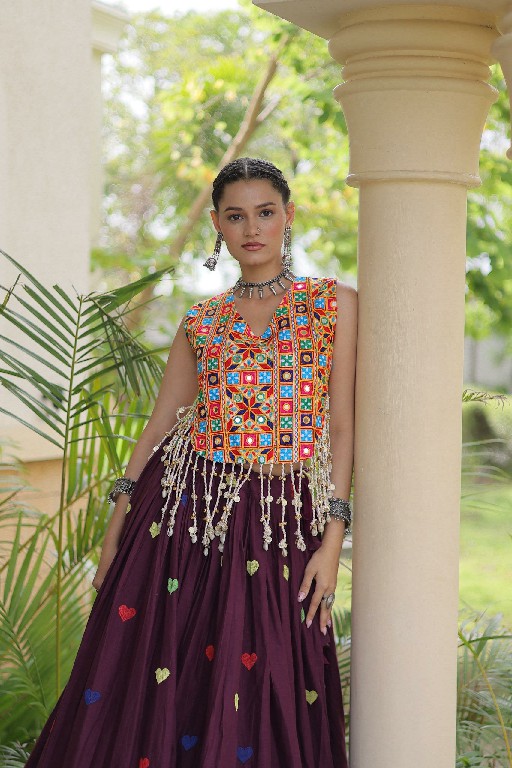 TEXTILEDEAL D.NO LW-7181 WHOLESALE READYMADE CORA COTTON ATTRACTIVE NAVRATRI STYLE LEHENGA CHOLI FOR EXPORT