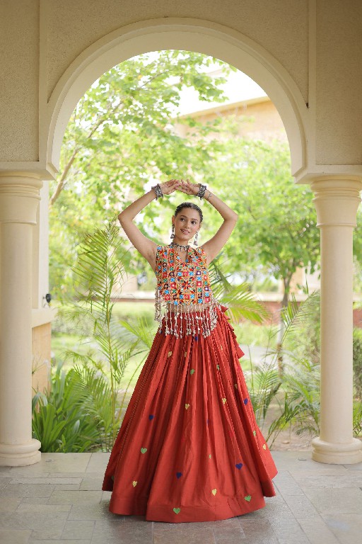 TEXTILEDEAL D.NO LW-7181 WHOLESALE READYMADE CORA COTTON ATTRACTIVE NAVRATRI STYLE LEHENGA CHOLI FOR EXPORT