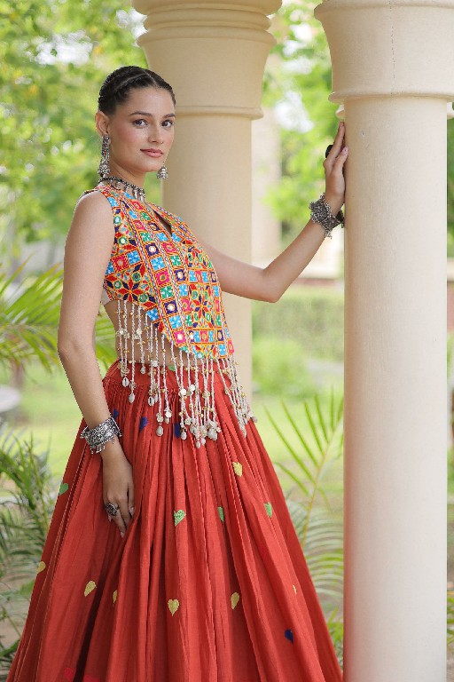 TEXTILEDEAL D.NO LW-7181 WHOLESALE READYMADE CORA COTTON ATTRACTIVE NAVRATRI STYLE LEHENGA CHOLI FOR EXPORT