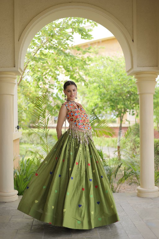 TEXTILEDEAL D.NO LW-7181 WHOLESALE READYMADE CORA COTTON ATTRACTIVE NAVRATRI STYLE LEHENGA CHOLI FOR EXPORT