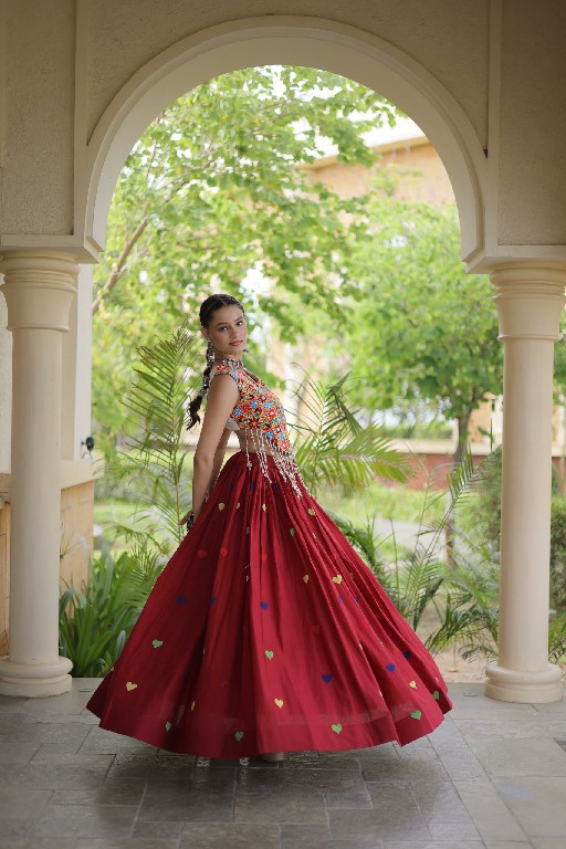 TEXTILEDEAL D.NO LW-7181 WHOLESALE READYMADE CORA COTTON ATTRACTIVE NAVRATRI STYLE LEHENGA CHOLI FOR EXPORT
