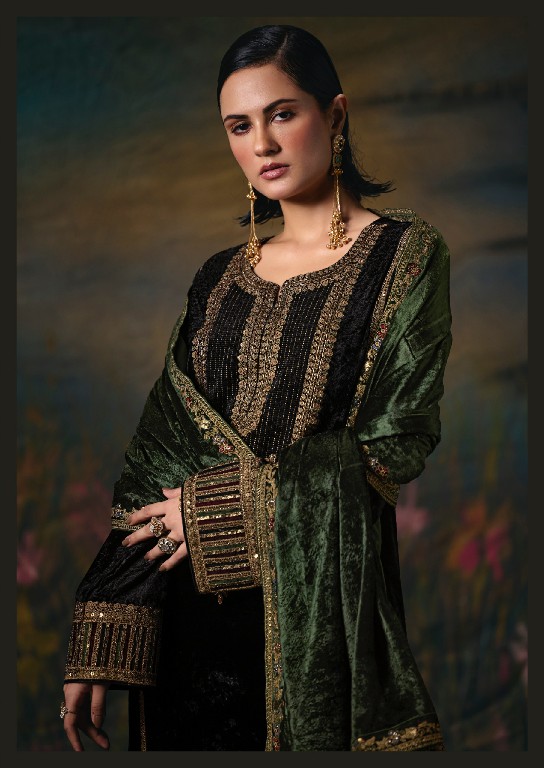 AIQA NOOR-E-RIWAAZ WHOLESALE VISCOSE VELVET WINTER SPECIAL UNSTITCH SALWAR KAMEEZ ONLINE