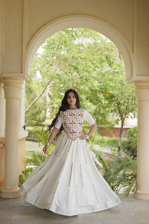 TEXTILEDEAL D.NO LW-7185 WHOLESALE READYMADE RAYON WITH WORK NAVRATRI STYLE LEHENGA CHOLI FOR EXPORT