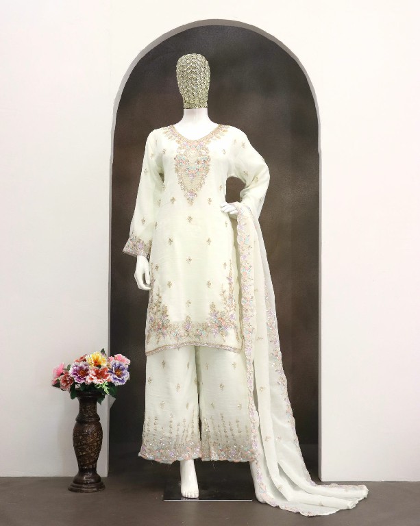 MAARIA-A D.NO 1004 WHOLESALE READYMADE CRUNCHY BEADS WORK PAKISTANI ELEGANT 3 PCS SUITS SUPPLIER