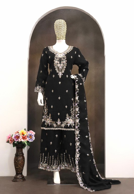 MAARIA-A D.NO 1004 WHOLESALE READYMADE CRUNCHY BEADS WORK PAKISTANI ELEGANT 3 PCS SUITS SUPPLIER