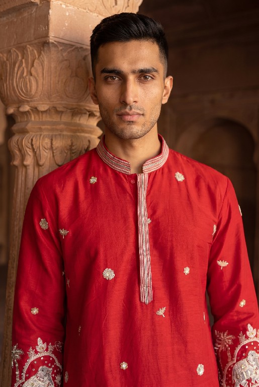 OUTLUK WEDDING COLLECTION VOL 54 WHOLESALE READYMADE LACHAKA V NECK DESIGNER SHORT KURTA WITH PANT FOR MEN OLINE